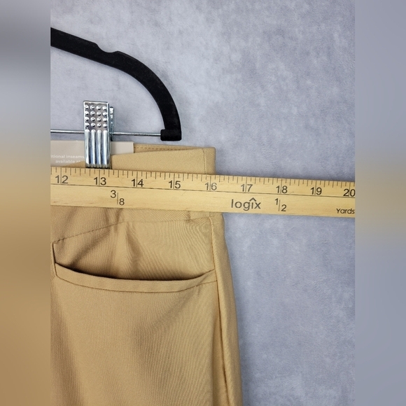 CHICO'S 2(L-12) BEIGE PULL ON TUMMY CONTROL STRETCH CAPRIS PANTS - Picture 8 of 11